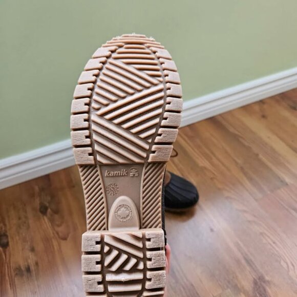 Kamik Winter Boots Size 9 - Picture 3 of 3